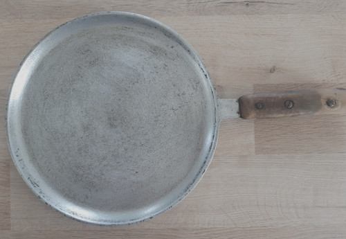 Ancienne crêpière galetière - ancienne,