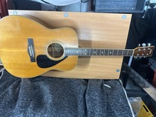 Guitare acoustique Yamaha