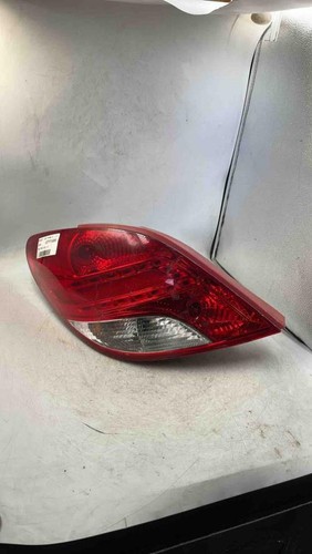 Feu arriere principal gauche