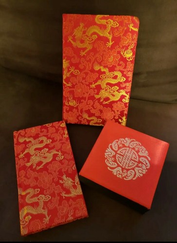 Set three silk - set, embossed