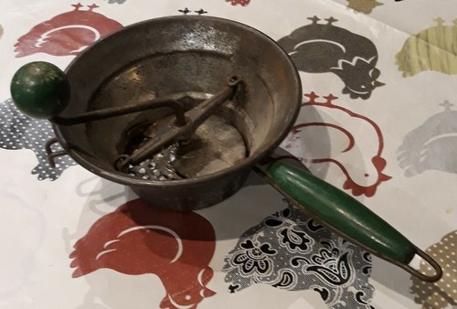 Moulin legumes tôle - À,
