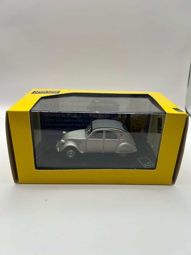 R762 voiture miniature - -,