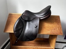 17" CWD Close Contact Saddle With Cover