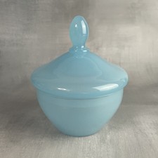 Elégante boite pot couvert