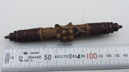 Ancien étui porte - , aiguille