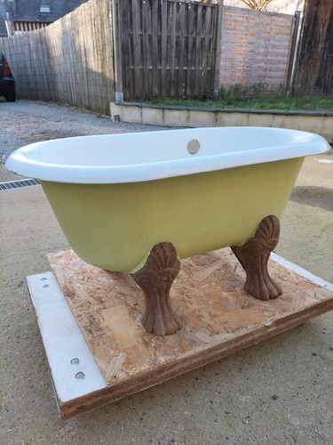 Baignoire pieds lion - de,