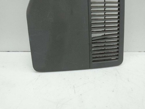 7e7867078b moulure anterieur