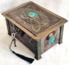 McVITIE & PRICE COPPER BRASS & RUSKIN POTTERY JEWELLERY BOX ARTS & CRAFTS CASKET