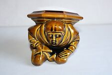 Antique small earthenware wall console by Gien, grotesque decor, H. 13.5 cm