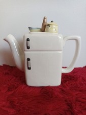Théière vintage en forme de