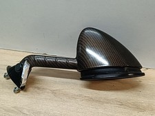 UN RETROVISEUR RETRO DROIT