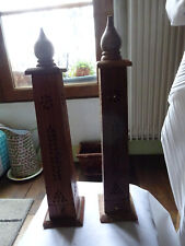PAIRE de BRULE ENCENS BOIS ORIENTAL sculpté  décors ajourés en forme de minaret