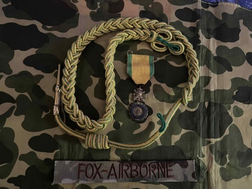 Insigne militaire fourragere - militaire,