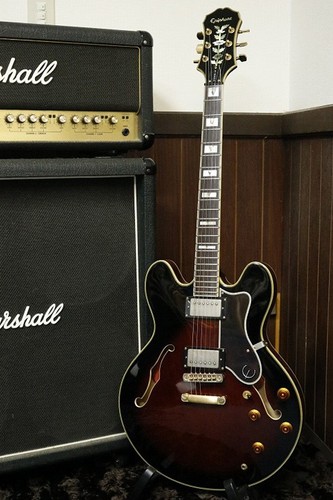 Vintage 1999 made epiphone - vintage,