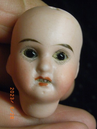 Ancienne poupee - ancienne,