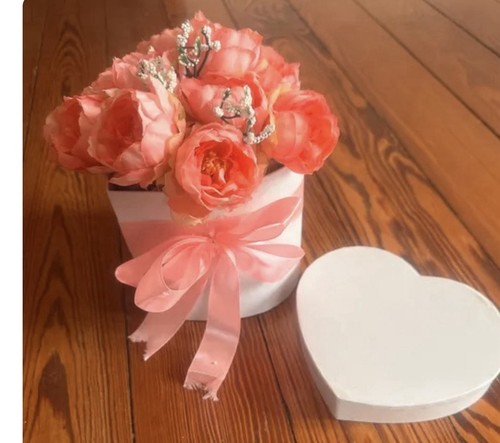 Roses artificielles - , en