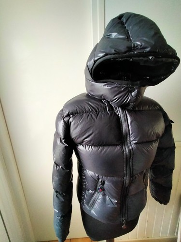 Doudoune moncler noire taille - moncler,