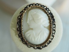 BROCHE CAMEE ANCIEN POMPONNE ANTIQUE CARVED CAMEO BROOCH