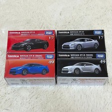 Tomica Premium Nissan GTR