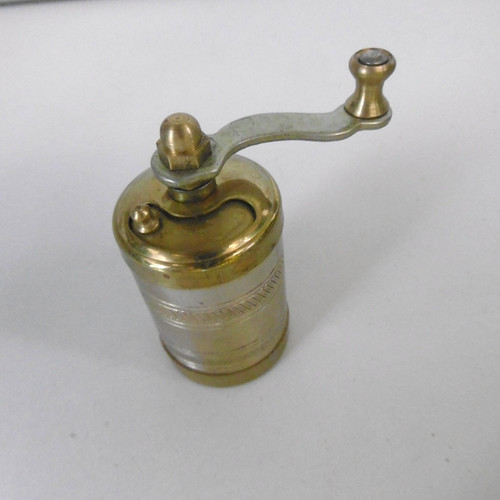 Small pepper mill metal - small,