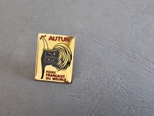 Pin's TOURISME / VILLE - Autun
