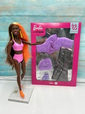 Barbie corps articulé + tenue