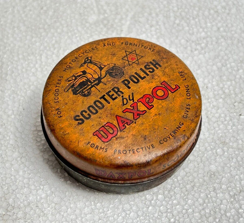 Vintage scooter lustrant par - vintage,