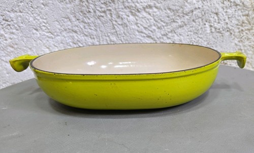 Plat fonte émaillée vert - plat,