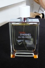 parfum homme terre d'hermès EAU TRES FRAICHE. Très rare.