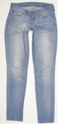 Levi demi curve - demi,