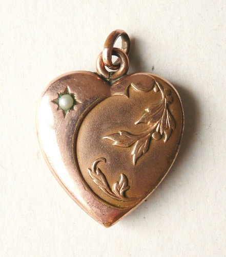 Petit pendentif coeur - , bijou