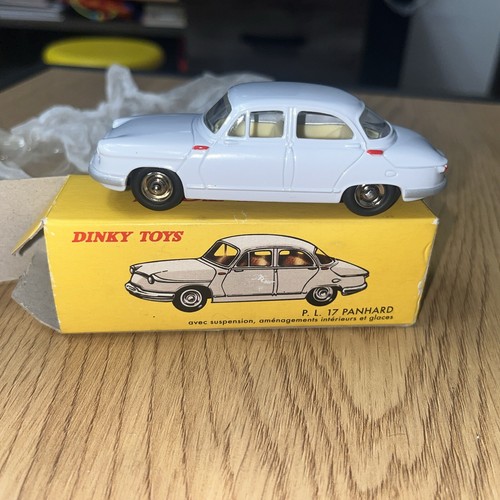 Voiture réédition dinky - 1/43,