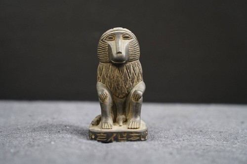 Singe babouin basalte - en,