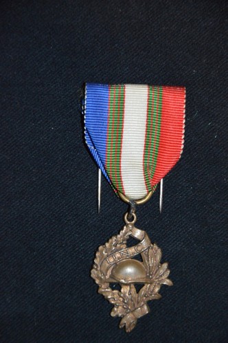 Medaille anciens combattants - anciens,
