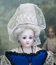 34cm Antique Fashion Doll in Original Breton Costume »