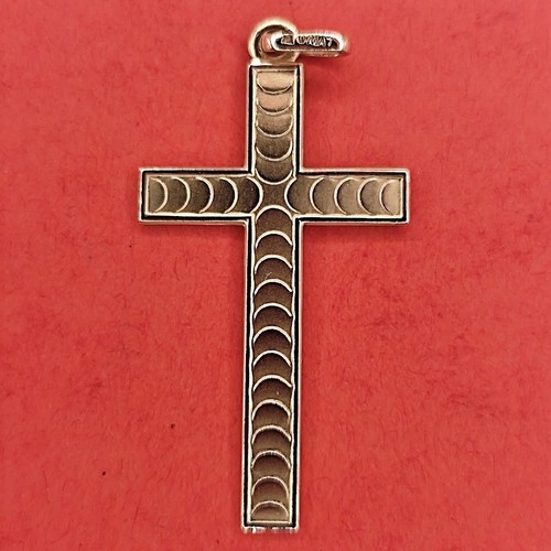 Pendentif croix vintage avec
