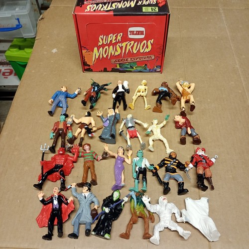 Super monstruos horror movies - super,