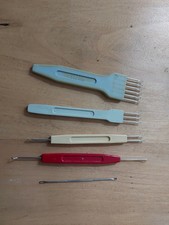 LOT DE 4 POINCONS POUR MACHINE