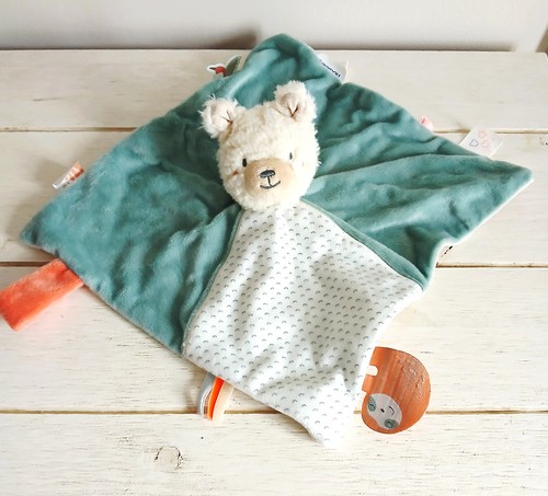 Noukie doudou peluche carré - doudou,