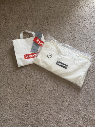 Supreme paris 10th anniversary - paris,