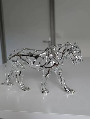 Sculpture félin géométrique