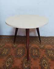 Table ronde tripode vintage en formica