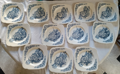Superbes assiettes - 12,