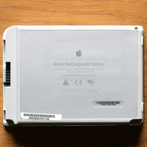 Apple ibook g4 - apple, •
