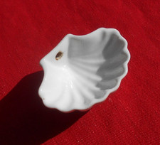 Coquille Saint - Jacques en Porcelaine pour Bénitier   !