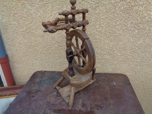 Ancien rouet objet métier - ,
