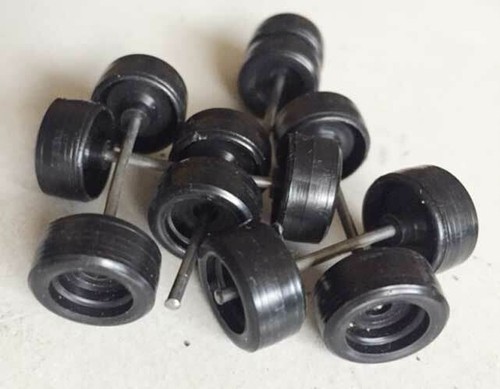 Lot paires petites roues - petites, /