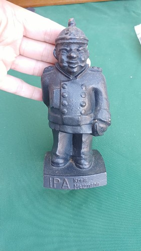 Figurine ancienne fonte - en,