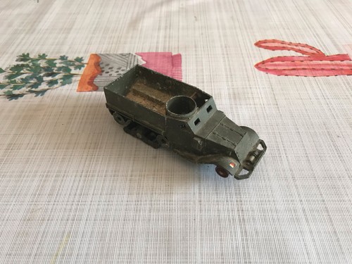 Ancienne voiture miniature - ancienne,