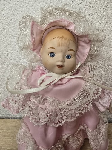 Poupée artiste en - poupée,